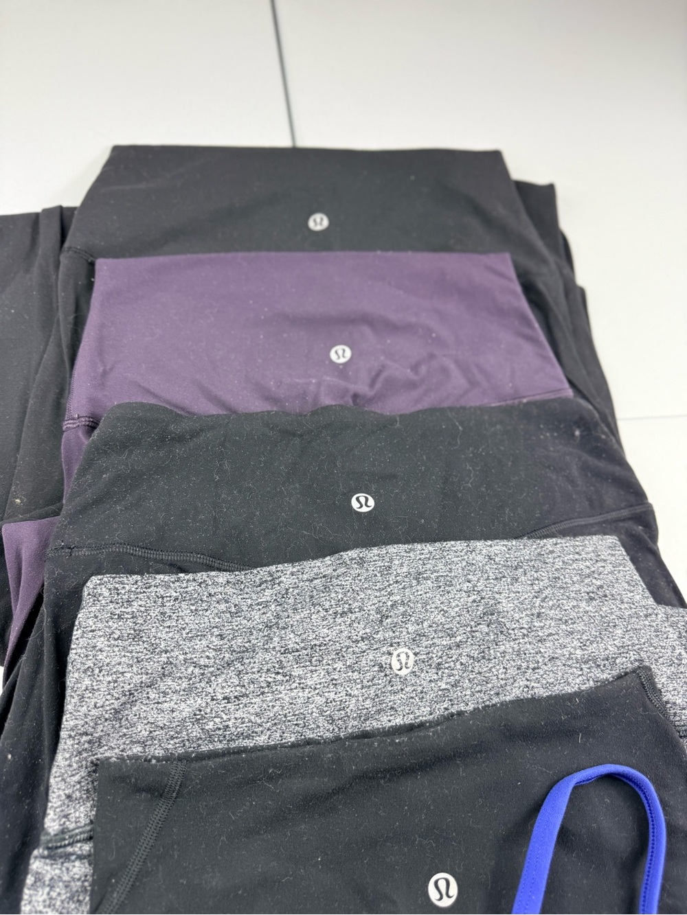 Lululemon bundle - Picture 3 of 7